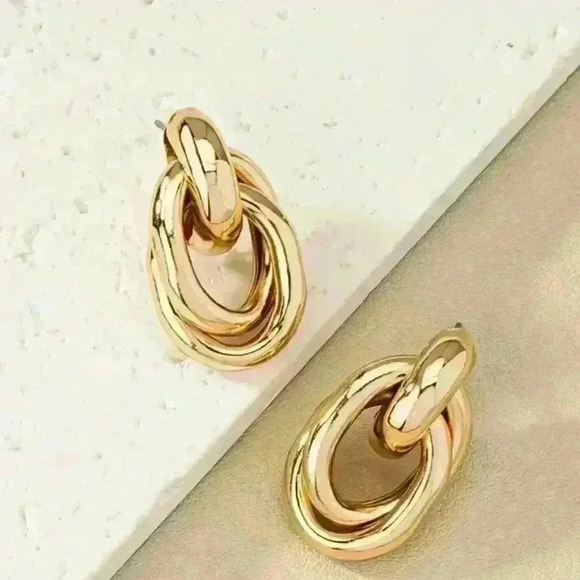 Geometric Alloy Stud Earrings - Picture 8 of 8